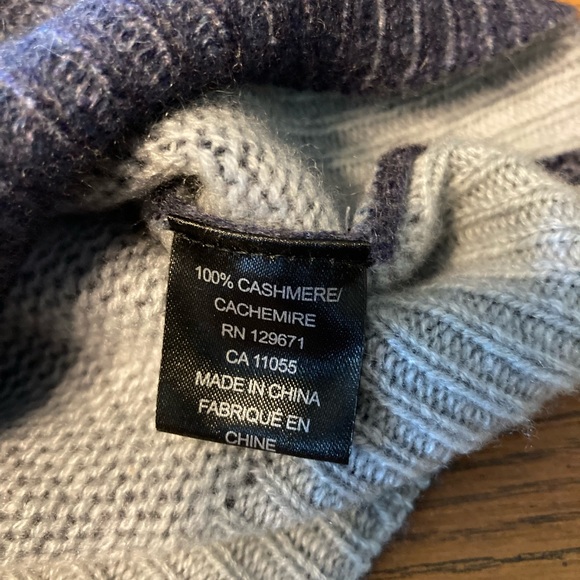 360 Cashmere Women’s Clover Sweater - Picture 9 of 11